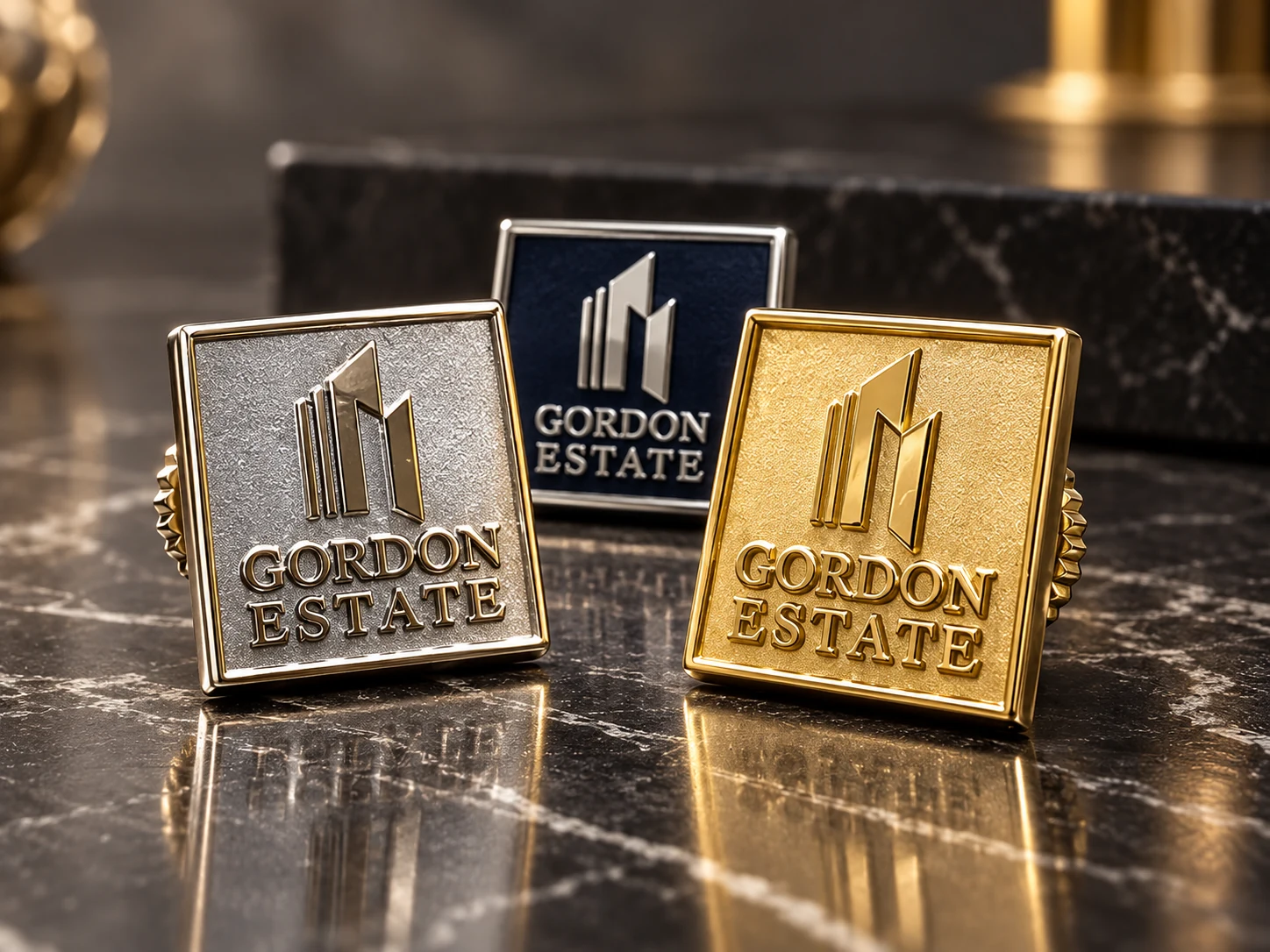 GORDON ESTATE の階級章。金・銀・紺の3種